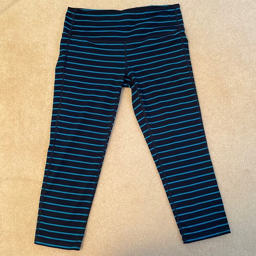 Athleta Chatarunga Blue Striped Leggings Size Small